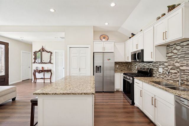 343 N Morris Street, Gainesville, TX 76240