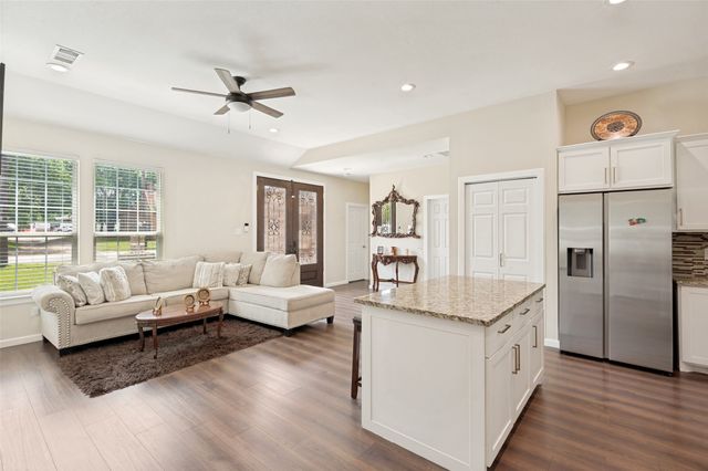 343 N Morris Street, Gainesville, TX 76240