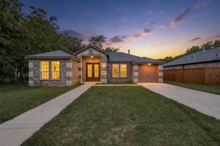 343 N Morris Street, Gainesville, TX 76240