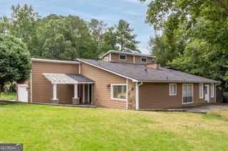 1050 Terramont Drive, Roswell, GA 30076