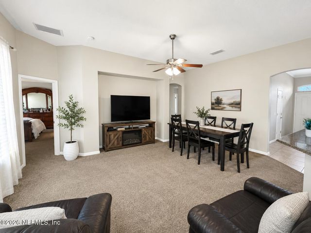 14117 FISH EAGLE Drive E, Jacksonville, FL 32226
