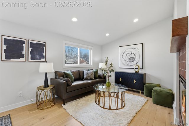 1935 Nakota Road, Royal Oak, MI 48073