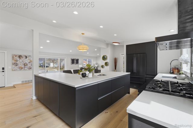 1935 Nakota Road, Royal Oak, MI 48073