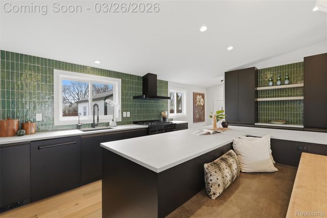 1935 Nakota Road, Royal Oak, MI 48073