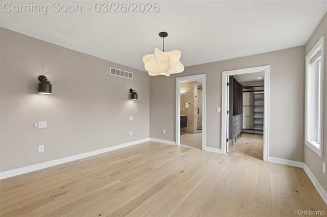 1935 Nakota Road, Royal Oak, MI 48073