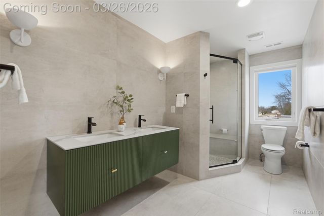 1935 Nakota Road, Royal Oak, MI 48073