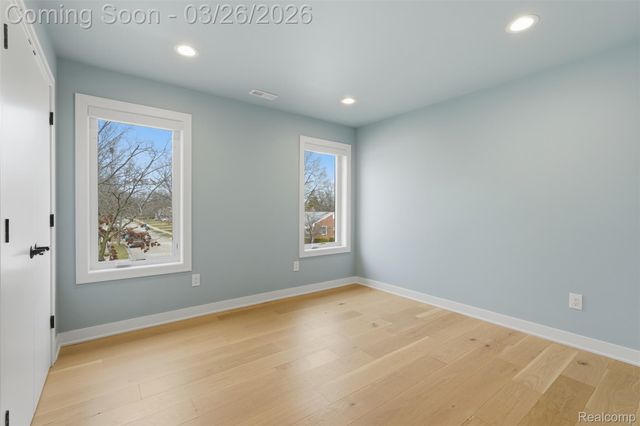 1935 Nakota Road, Royal Oak, MI 48073