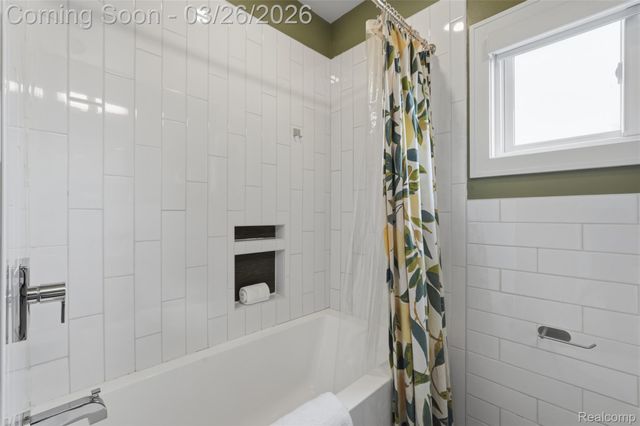 1935 Nakota Road, Royal Oak, MI 48073