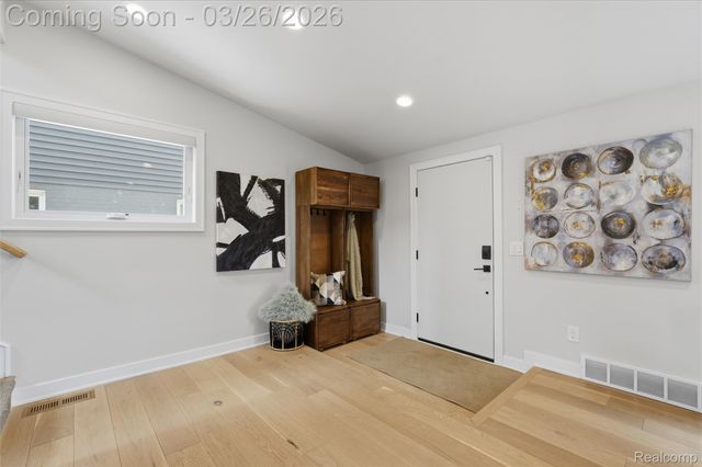 1935 Nakota Road, Royal Oak, MI 48073