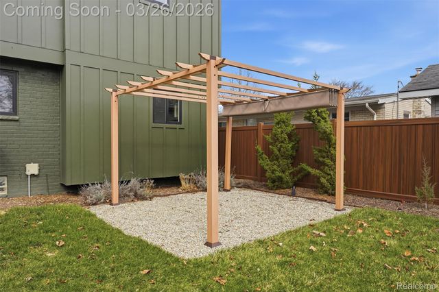 1935 Nakota Road, Royal Oak, MI 48073