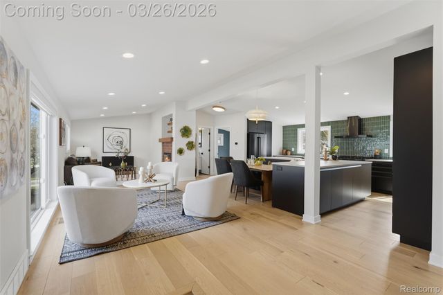 1935 Nakota Road, Royal Oak, MI 48073