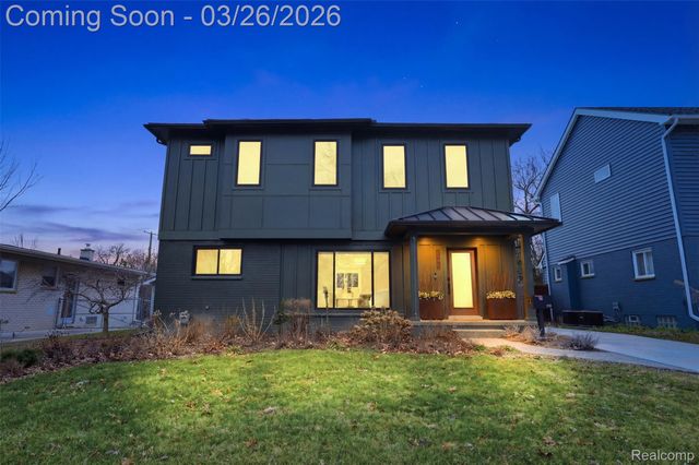 1935 Nakota Road, Royal Oak, MI 48073