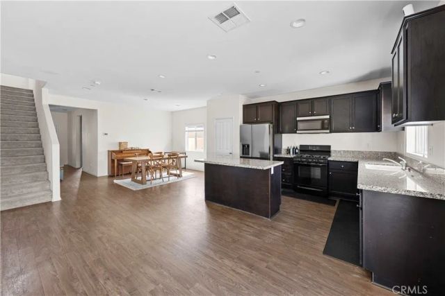 28763 Cloud, Murrieta, CA 92563