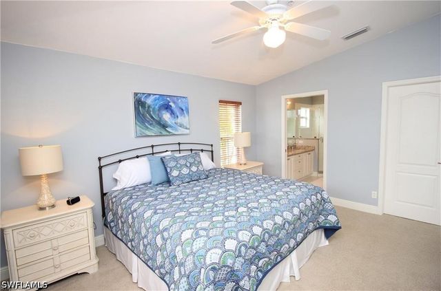 2920 Cypress Trace CIR 204, Naples, FL 34119