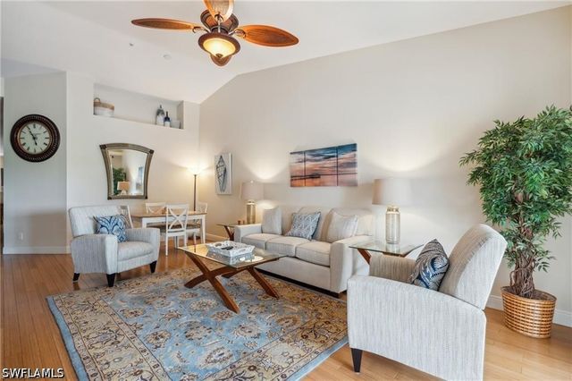 2920 Cypress Trace CIR 204, Naples, FL 34119