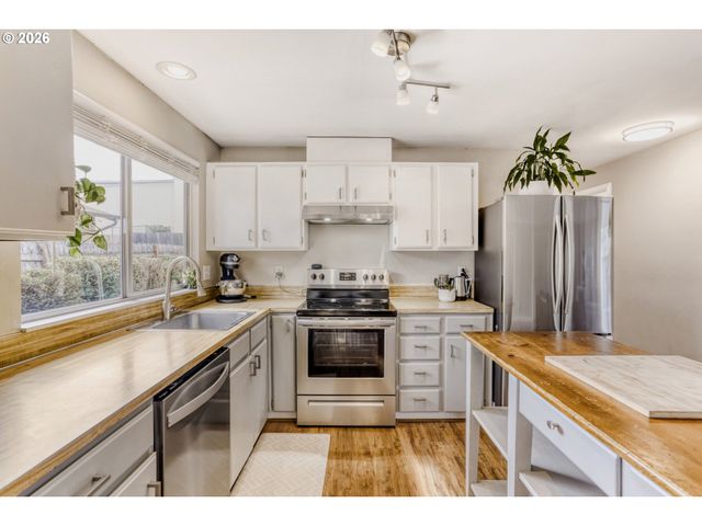 13845 Sw 104TH Ave, Portland, OR 97223