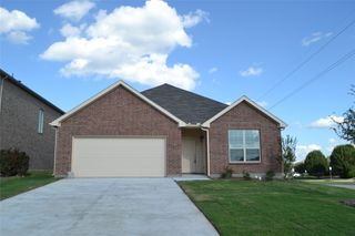 921 Swan Ridge Drive, Sherman, TX 75092