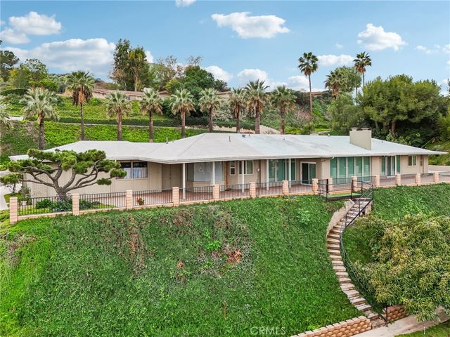 25044 Crestview Drive, Loma Linda, CA 92354