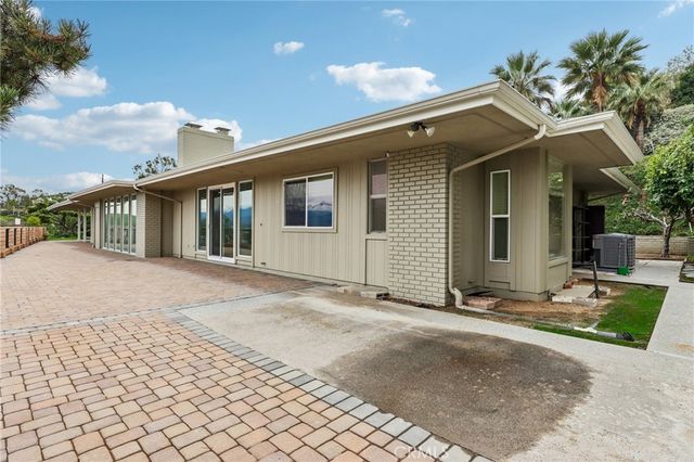 25044 Crestview Drive, Loma Linda, CA 92354