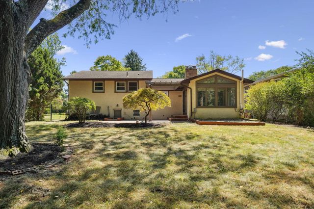 598 Latham Court, Columbus, OH 43214