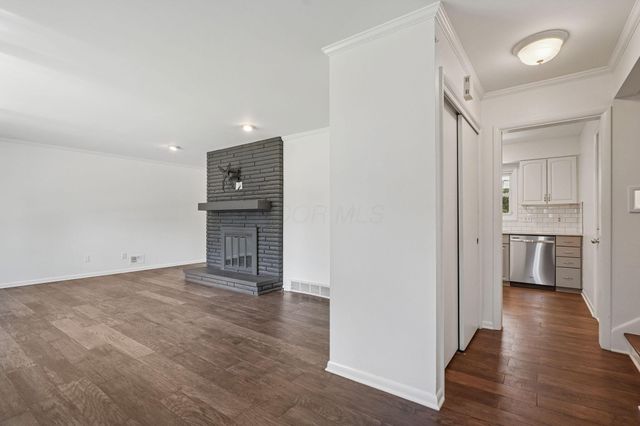 598 Latham Court, Columbus, OH 43214