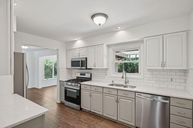 598 Latham Court, Columbus, OH 43214