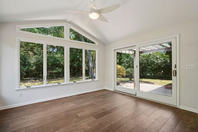 598 Latham Court, Columbus, OH 43214