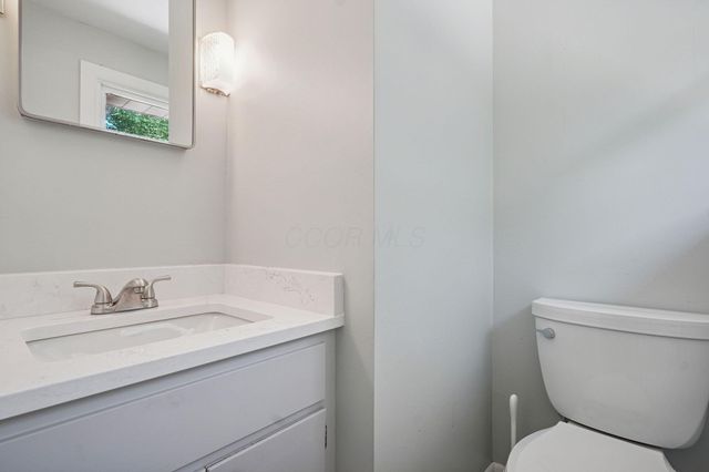 598 Latham Court, Columbus, OH 43214