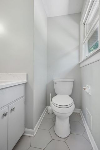598 Latham Court, Columbus, OH 43214