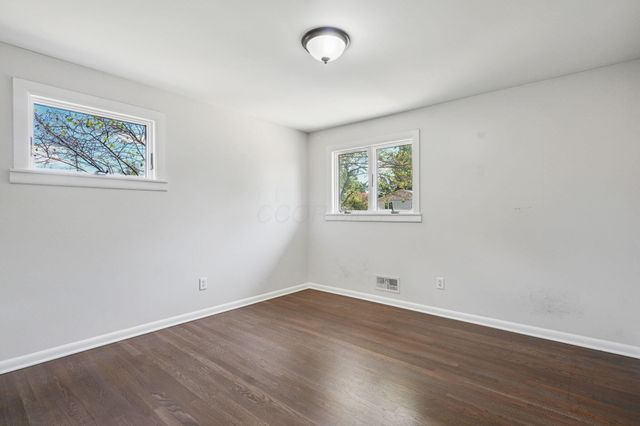 598 Latham Court, Columbus, OH 43214