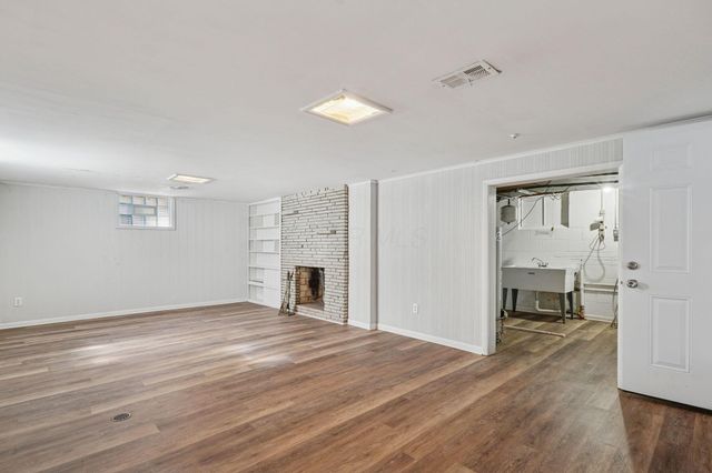 598 Latham Court, Columbus, OH 43214