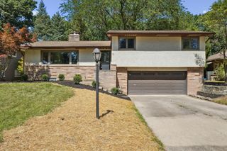 598 Latham Court, Columbus, OH 43214