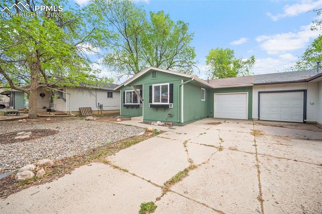 1823 Saratoga Drive, Colorado Springs, CO 80910