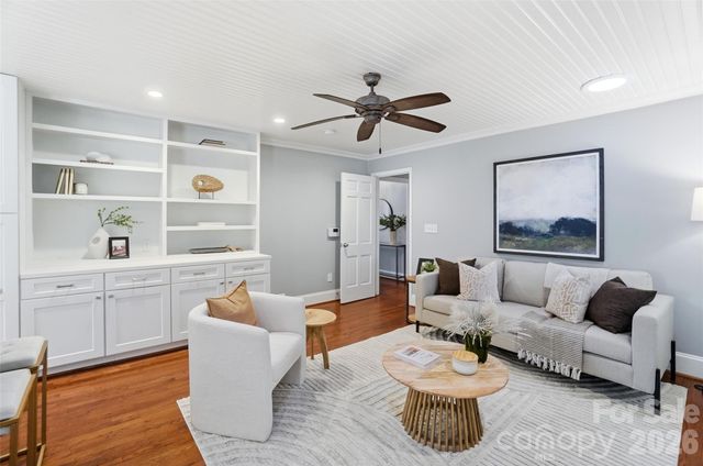 6535 Burlwood Road, Charlotte, NC 28211