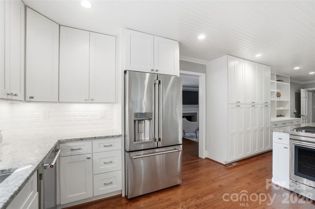 6535 Burlwood Road, Charlotte, NC 28211