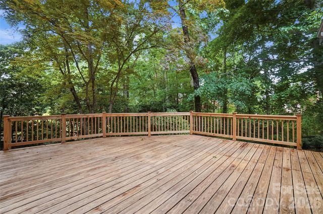 6535 Burlwood Road, Charlotte, NC 28211