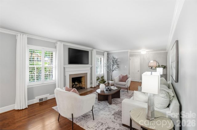 6535 Burlwood Road, Charlotte, NC 28211
