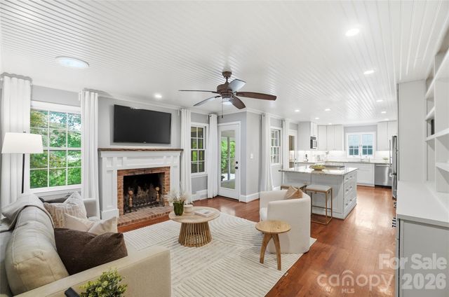 6535 Burlwood Road, Charlotte, NC 28211