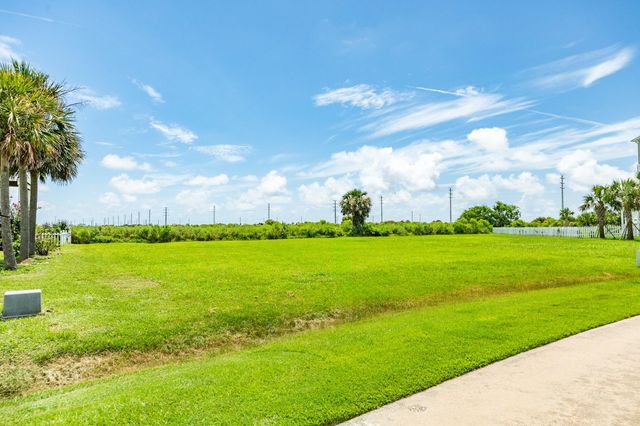 3619 Foremast Drive, Galveston, TX 77554