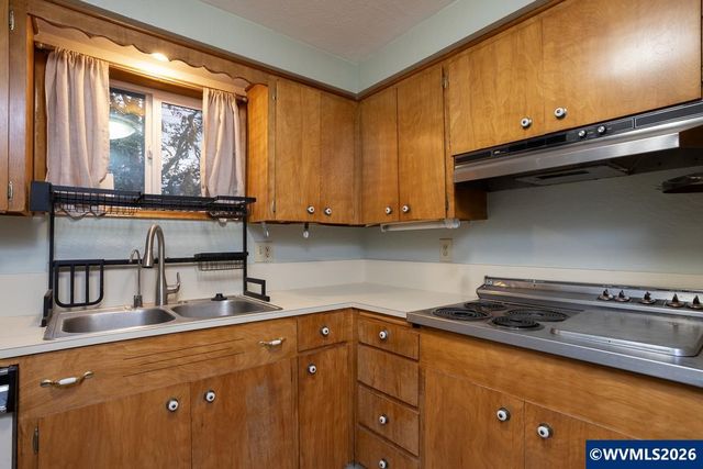 3158 19th Pl NW, Salem, OR 97304