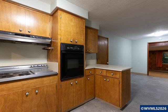 3158 19th Pl NW, Salem, OR 97304