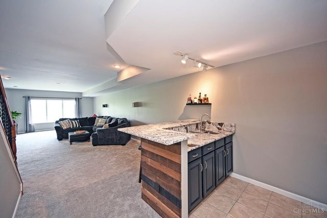 7398 Red Oak Court, Mason, OH 45040
