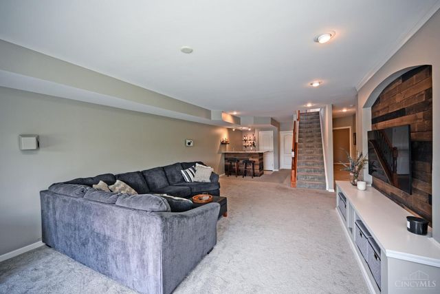 7398 Red Oak Court, Mason, OH 45040