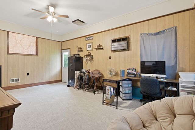 1133 Summertown Hwy, Hohenwald, TN 38462