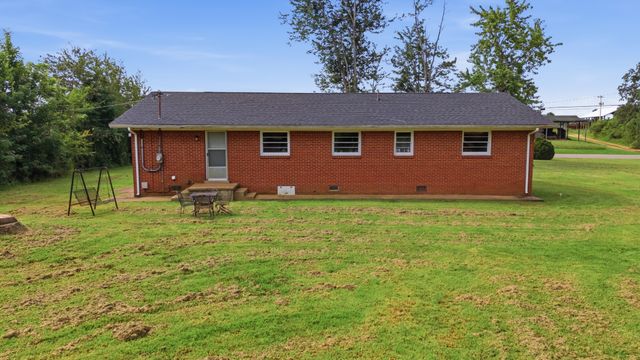 1133 Summertown Hwy, Hohenwald, TN 38462