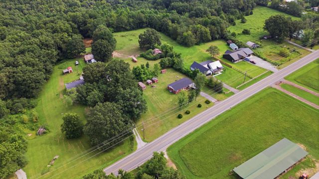1133 Summertown Hwy, Hohenwald, TN 38462