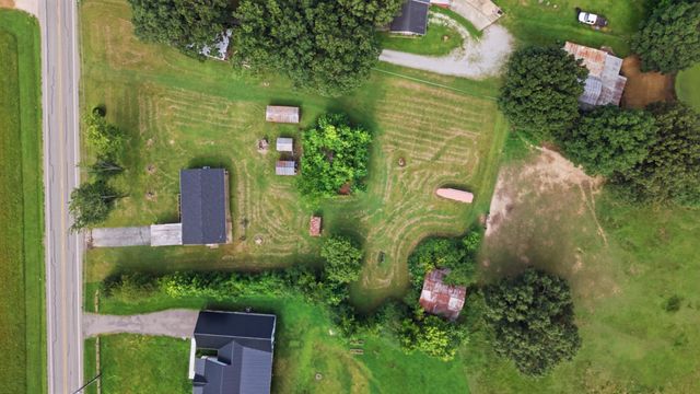 1133 Summertown Hwy, Hohenwald, TN 38462