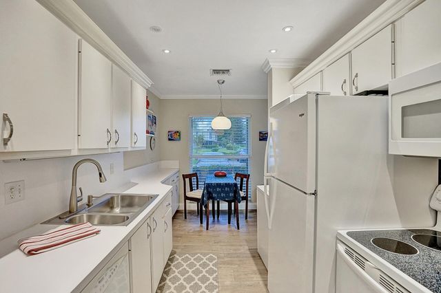 2805 SW 13th Street C, Delray Beach, FL 33445