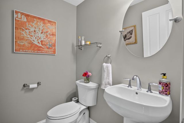 53 Boatwrights Loop, Plymouth, MA 02360