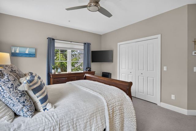 53 Boatwrights Loop, Plymouth, MA 02360